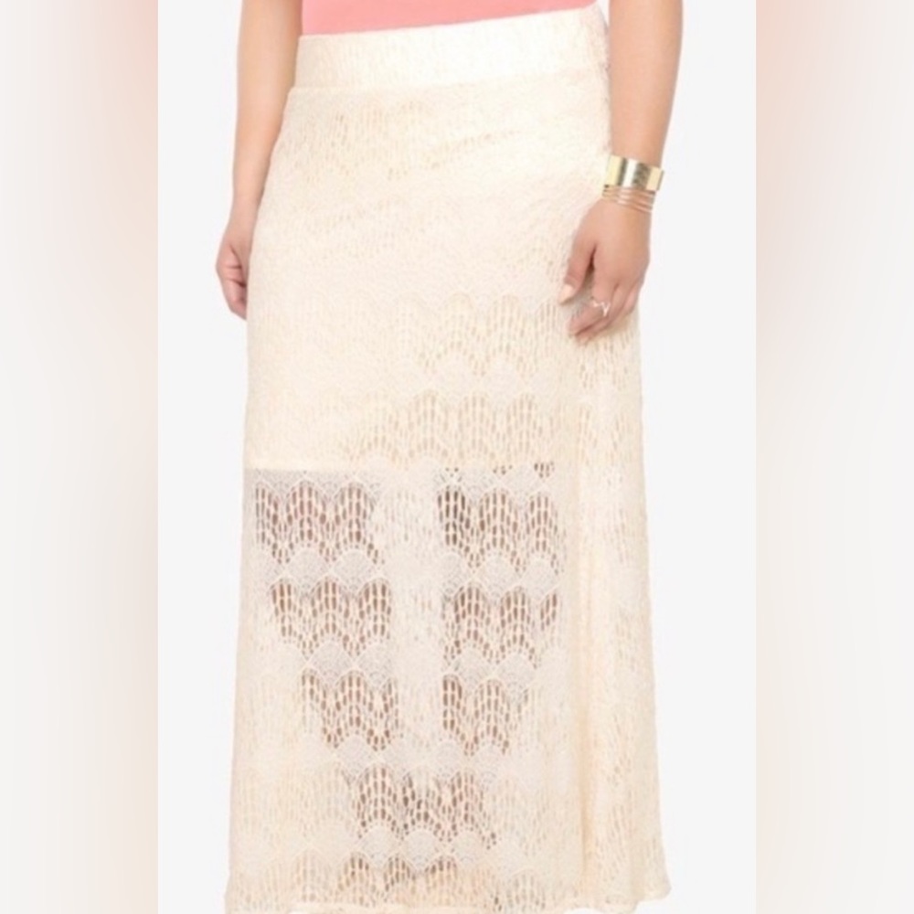 Beautiful boho crochet/lace type Torrid skirt. Lined 1/2,then sheer 1/2down!